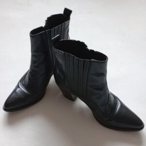 Flings▪️Dorito Leather Western Heeled Ankle Boots